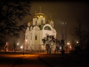 «Ленсвет» приступил к обслуживанию установок наружного освещения и художественной подсветки на Соборной площади в городе Пушкин
