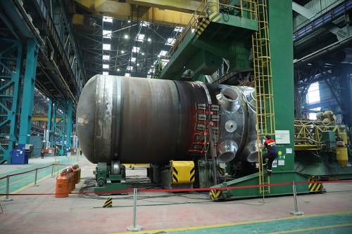 В «Атомэнергомаше» финальной 10-дневной сваркой соединили две половины корпуса реактора для турецкой АЭС «Аккую»