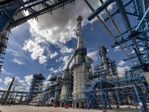 Омский НПЗ построит установку по производству водорода