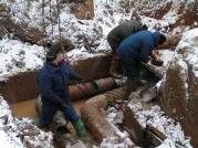 «Удмуртские коммунальные системы» устраняют дефект теплосети в городке Металлургов в Ижевске