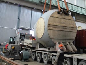 На Чебоксарскую ГЭС доставили 70-тонный корпус рабочего колеса очередной реконструированной турбины