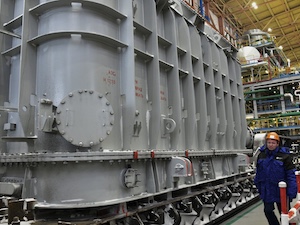 На Кольской АЭС установили новый резервный трансформатор