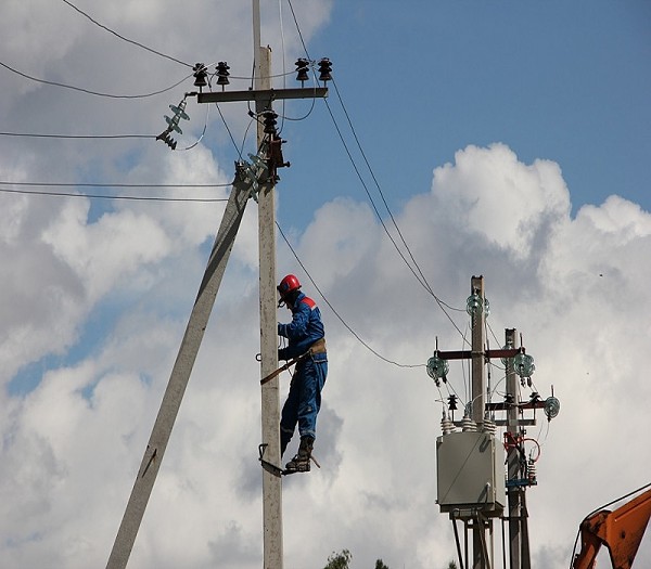 «Рязаньэнерго» восстанавливает электроснабжение в двух пострадавших от непогоды районов