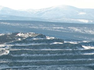 «Якутуголь» приобрел 5 новых самосвалов для работы на угольном разрезе «Джебарики-Хая»