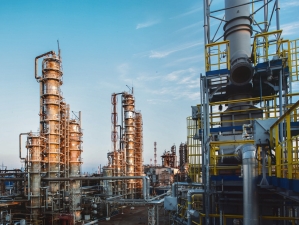 «Газпром нефтехим Салават» более чем на треть увеличил производство светлых нефтепродуктов