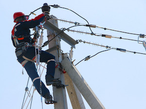 «Усть-Лабинские электрические сети» заменят более 46 км старого провода на СИП