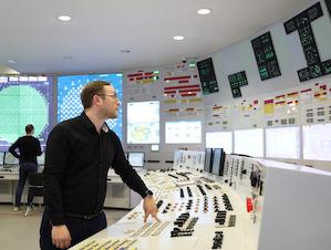 На Смоленской АЭС введён в работу новый тренажер блочного щита управления энергоблока №2