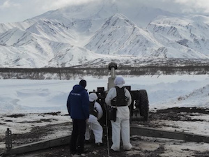 Склоны вулкана Вилючинский на Камчатке подверглись обстрелу для предупреждения схода лавин