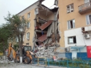 Взрыв газа разрушил часть жилого дома в Волгограде
