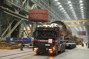 На Московский НПЗ ночью доставлена колонна для «Евро+» весом 512 тонн