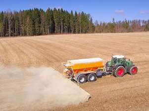 В Эстонии прменяют удобрения из сланцевой золы для урожайности полей