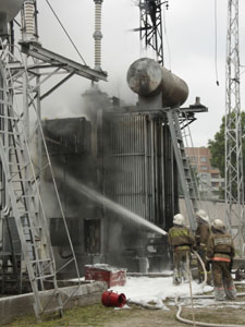 На подстанции «Псковэнерго» произошло возгорание трансформатора