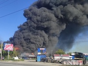 При пожаре на АЗС в Новосибирске пострадали 4 человека