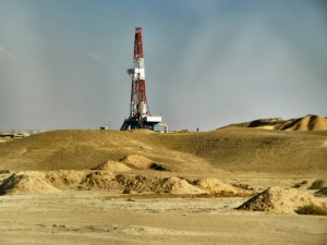 На месторождении Бадра в Ираке началось заполнение нефтью резервуаров