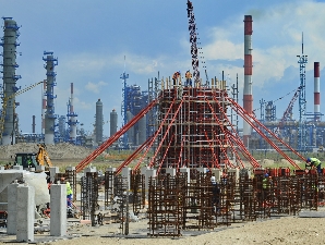 «Газпром нефть» построит на Омском НПЗ новый комплекс замедленного коксования