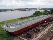 «Верфь братьев Нобель» спустила на воду вторую нефтеналивную баржу для Ленского пароходства
