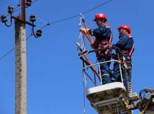 «Усть-Лабинские электрические сети» заменили 115 опор ЛЭП в сельских поселениях