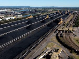 Китай может снять ограничения на импорт угля из Австралии