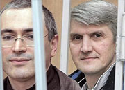 Прокуратура просит продлить срок ареста Ходорковского и Лебедева