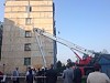 В Мурманске спасатели разбирают завалы на месте взрыва газа в жилом доме