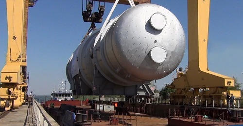 В Волгодонске изготовили вакуумную колонну для модернизации Омского НПЗ ( видео)