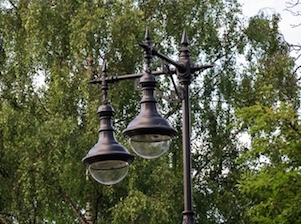 На Дворцовой улице в Пушкине установлены новые чугунные фонари