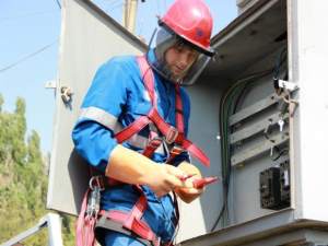«Усть-Лабинские электрические сети» отремонтировали 358 км распредсетей