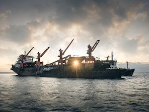 Угольный морской порт «Шахтерск» обработал сотый балкер