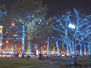 В Москве включили более 1000 километров гирлянд осенне-зимней подсветки