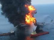 В Каспийском море загорелась азербайджанская нефтегазовая платформа