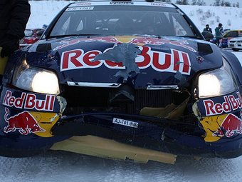 Райкконен продолжит борьбу на Ралли Арктики несмотря на аварию