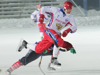 Игроку сборной России по хоккею с мячом приписали 