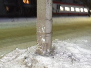 Водитель автомобиля Hyundai оставил без света ряд домов в Великих Луках