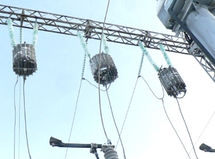 ФСК ЕЭС усилила подвески высокочастотных заградителей на ЛЭП 220 кВ «Холмогорская – Когалым»