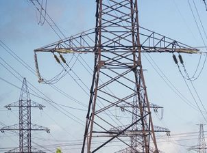 ФСК ЕЭС установила новое сигнальное освещение на ЛЭП «Микунь – Сыктывкар» в районе реки Вычегда