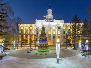 Новогоднее оформление Омского НПЗ признано лучшим в городе