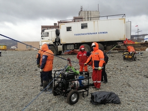 Севшее на мель у берегов Холмска судно полностью очищено от нефтепродуктов