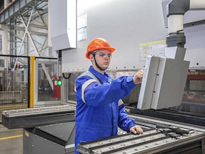 Тюменский ремонтно-механический завод в 2023 году изготовил продукции на 4 млрд рублей