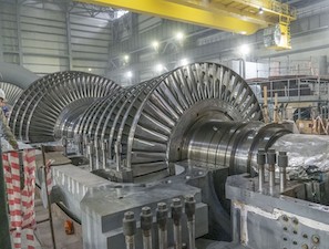 В турбинном отделении строящегося энергоблока №1 Курской АЭС-2 смонтирована турбоустановка
