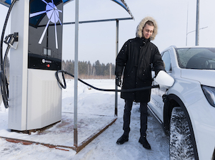 В 2023 году в регионах присутствия компании «Россети Урал» появилось 53 точки для зарядки электромобилей