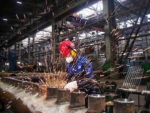 «Красный котельщик» вновь повышает зарплату