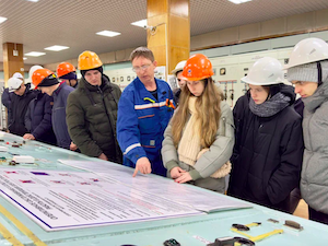 Приморские энергетики знакомят студентов ДВФУ с будущей профессией