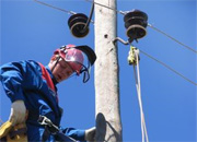 Энергетики проводят техническое обслуживание электрических сетей «Оренбургэнерго»