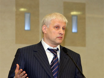 На место Хиддинка претендуют восемь человек