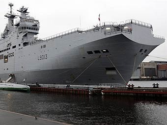 Минобороны рассказало о применении вертолетоносца 