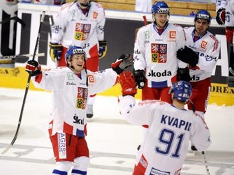 Менеджер сборной Чехии предложил играть белыми шайбами