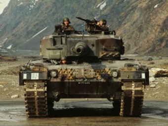 Швейцария продала Канаде лишние танки Leopard 2