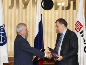 Ленобласть выделит ЛУКОЙЛу земельные участки под строительство АЗС