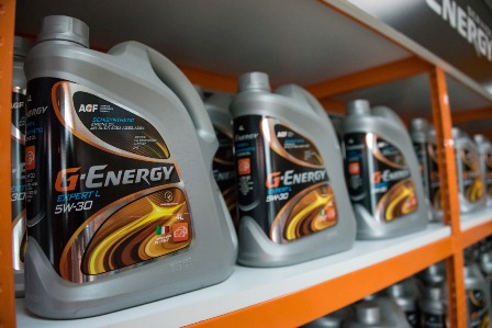 «ГАЗПРОМ НЕФТЬ» в 2016 году на треть увеличила продажу масел G-ENERGY