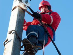 МОЭСК обновила 100% воздушных линий 6-10 кВ, проходящих по лесным массивам Подмосковья